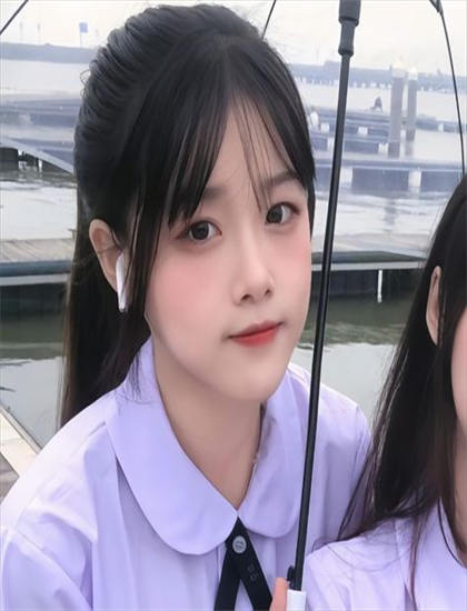 《二人世界》文化内涵解读：文化元素与价值观念探讨